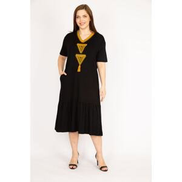 Şans Women's Black Plus Size Embroidery Detailed V-Neck Side Pocket Dress