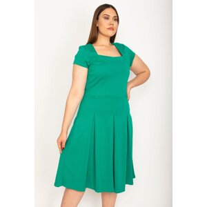 Şans Women's Plus Size Green Square Collar Pleated Dress