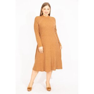 Şans Women's Saffron Plus Size Crew Neck Striped Dress