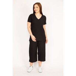 Şans Women's Black Plus Size Crispy Cloth V-Neck Blouse Elastic Waist Capri Suit
