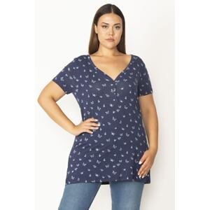 Şans Women's Plus Size Navy Blue Front Pat Buttoned V-Neck Butterfly Patterned Blouse