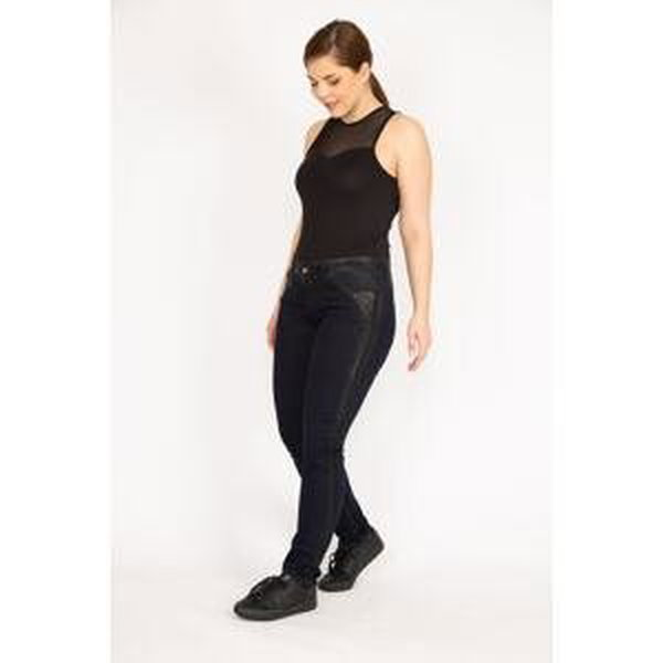 Şans Women's Navy Blue Plus Size Jeans With Stone Detailed Sides And Pockets Lacquer Printed.
