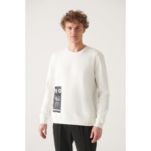 Avva Men's White Crew Neck Hologram 3 Thread Fleece Inside Standard Fit Regular Cut Sweatshirt