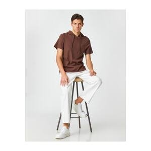 Koton Basic tričko s kapucňou, vrecko s krátkym rukávom, textúrované vrecko, detailná bavlna.
