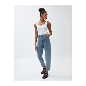 Koton High Waisted Denim Jeans with a relaxed fit - Mom Jeans