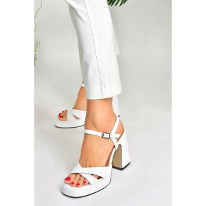 Fox Shoes Women's White Platform Heeled Shoes