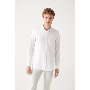 Avva Men's White Button Collar Textured Cotton Slim Fit Slim Fit Shirt
