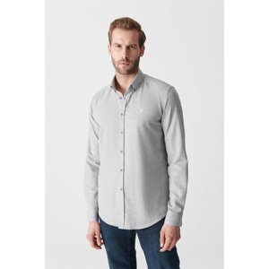 Avva Men's Light Gray Buttoned Collar Cotton Comfort Fit Comfy Cut Shirt