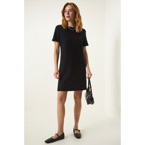 Happiness İstanbul Women's Black Crew Neck Knitted Dress