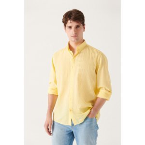 Avva Men's Yellow Embossed Patterned Trill Shirt