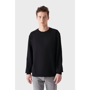Avva Men's Black Crew Neck Embroidered Sweatshirt