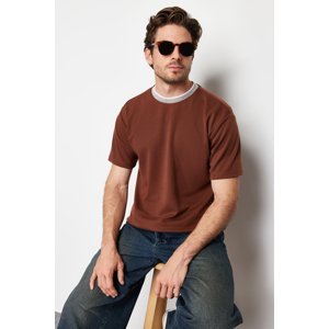 Trendyol Limited Edition Brown Relaxed/Comfortable Cut Knitwear Banded Textured Pique T-Shirt