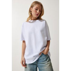 Happiness İstanbul Women's White Crew Neck Basic Oversize Knitted T-Shirt