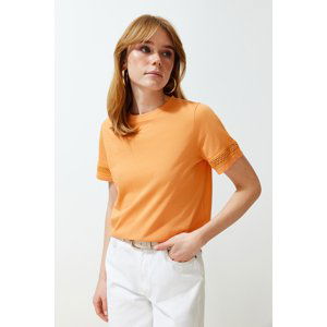 Trendyol Orange Accessory Detailed Basic/Regular Pattern Knitted T-Shirt