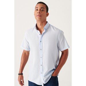Avva Men's Blue Buttoned Collar 100% Cotton Thin Short Sleeve Standard Fit Regular Fit Shirt