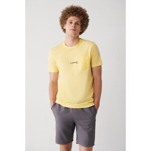 Avva Men's Yellow 100% Cotton Crew Neck Pocket Printed Regular Fit T-shirt