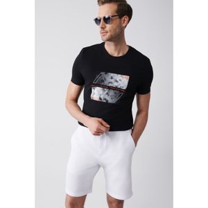 Avva Men's Black 100% Cotton Crew Neck Front Printed Regular Fit T-shirt