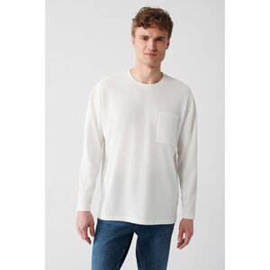 Avva Men's White Oversized Anti-iron Jacquard Long Sleeved T-shirt with Pocket