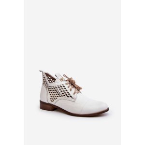 Zazoo Women's low openwork leather ankle boots, white