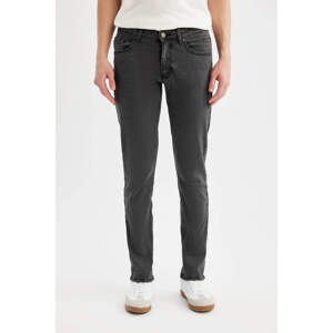 DEFACTO Pedro Slim Fit Normal Waist Narrow Leg Jeans