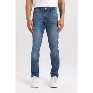 DEFACTO Pedro Slim Fit Normal Waist Narrow Leg Jeans