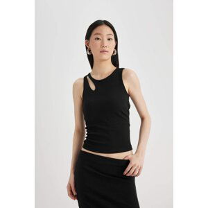 DEFACTO Slim Fit Camisole Crew Neck Undershirt