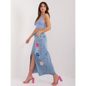 Blue midi denim skirt with flowers