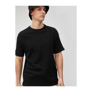 Koton Basic T-Shirt. Crew Neck Textured Raglan Sleeve Detail.