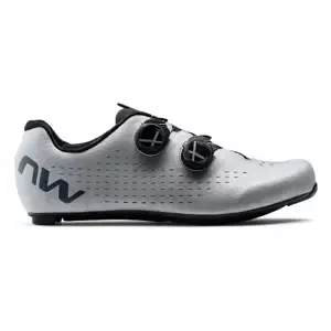 Men's cycling shoes NorthWave Revolution 3