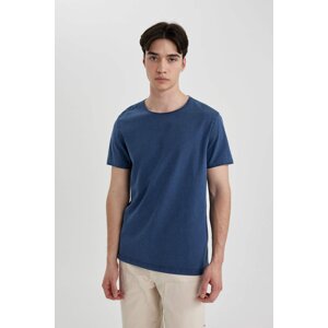 DEFACTO Regular Fit Crew Neck T-Shirt