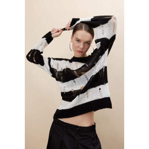 DEFACTO Oversize Fit Crew Neck Striped Pullover