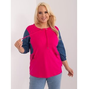 Plus-size fuchsia blouse with 3/4 sleeves