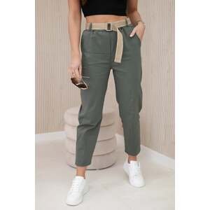 Trousers with a wide belt in light khaki colors