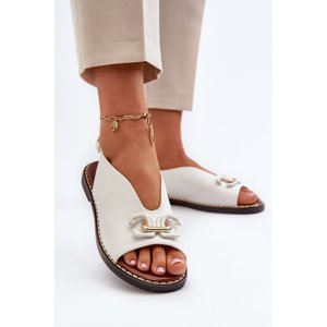 Women's flat-heeled sandals with embellishments, white Loraeleh