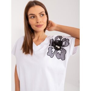White blouse with decorative flower BASIC FEEL GOOD