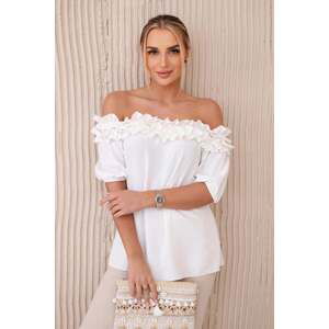 Spanish blouse with a small ruffle in white