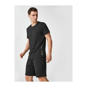 Koton Sports tričko so sloganom Crew Neck Short Sleeved.