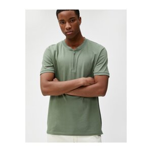 Koton A Judge Collar T-Shirt with Half-Zip Detail, Short Sleeves.