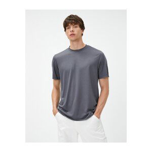 Koton Basic T-shirt Crew Neck Short Sleeved