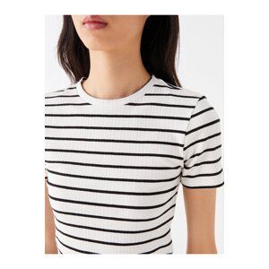 LC Waikiki Women's Crew Neck Striped Short Sleeved T-Shirt