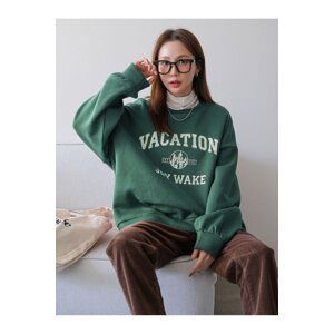 Know Women's Green Vacation Joy Wake Printed Oversized Crew Neck Sweatshirt.