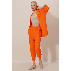 HAKKE Crescent Cardigan and Pants Suit