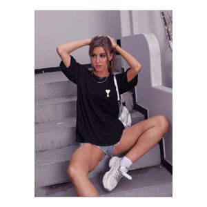 Know Women's Black Heart Printed Oversize T-shirt