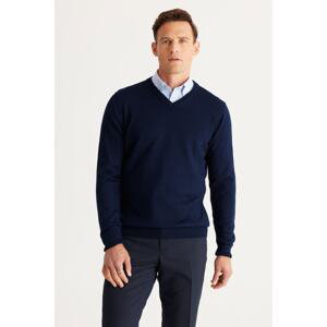 ALTINYILDIZ CLASSICS Men's Navy Blue Standard Fit Normal Cut V-Neck Cotton Knitwear Sweater.