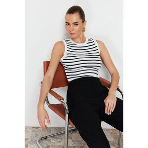 Trendyol Ecru Crop Striped Knitwear Blouse