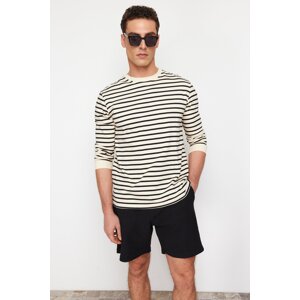 Trendyol Black Regular/Normal Cut Textured Thick Shorts