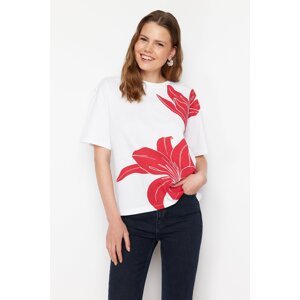 Trendyol White 100% Cotton Flower Printed Relaxed Knitted T-Shirt