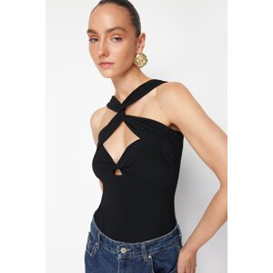 Trendyol X Zeynep Tosun Black Knitted Cut Out/Window Detailed Bodysuit