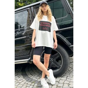 Trend Alaçatı Stili Woman's Black Crew Neck Printed Oversize T-Shirt