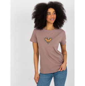 Brown T-shirt with heart-shaped application